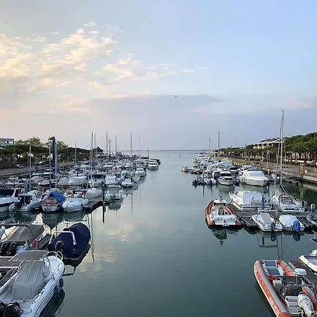 Διαμέρισμα Quiet, Modern Ground-floor In Lignano